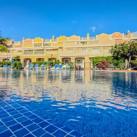 Paraiso Poolside Townhouse In Palm-mar