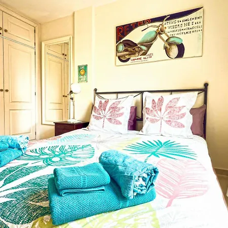 Paraiso Poolside Townhouse In Holiday home
