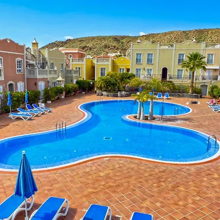 Holiday home Paraiso Poolside Townhouse In *