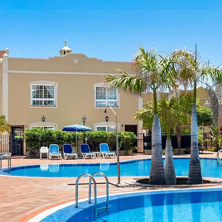 Paraiso Poolside Townhouse In Palm-mar