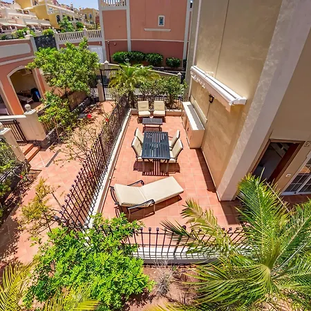 Holiday home Paraiso Poolside Townhouse In